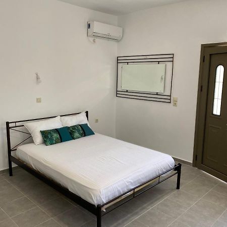 Central Areopolis Rooms อาเรโอโปลิส ภายนอก รูปภาพ